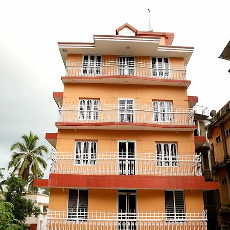 Oyo 9797 Hotel Vbee Plaza Thiruvananthapuram Екстериор снимка