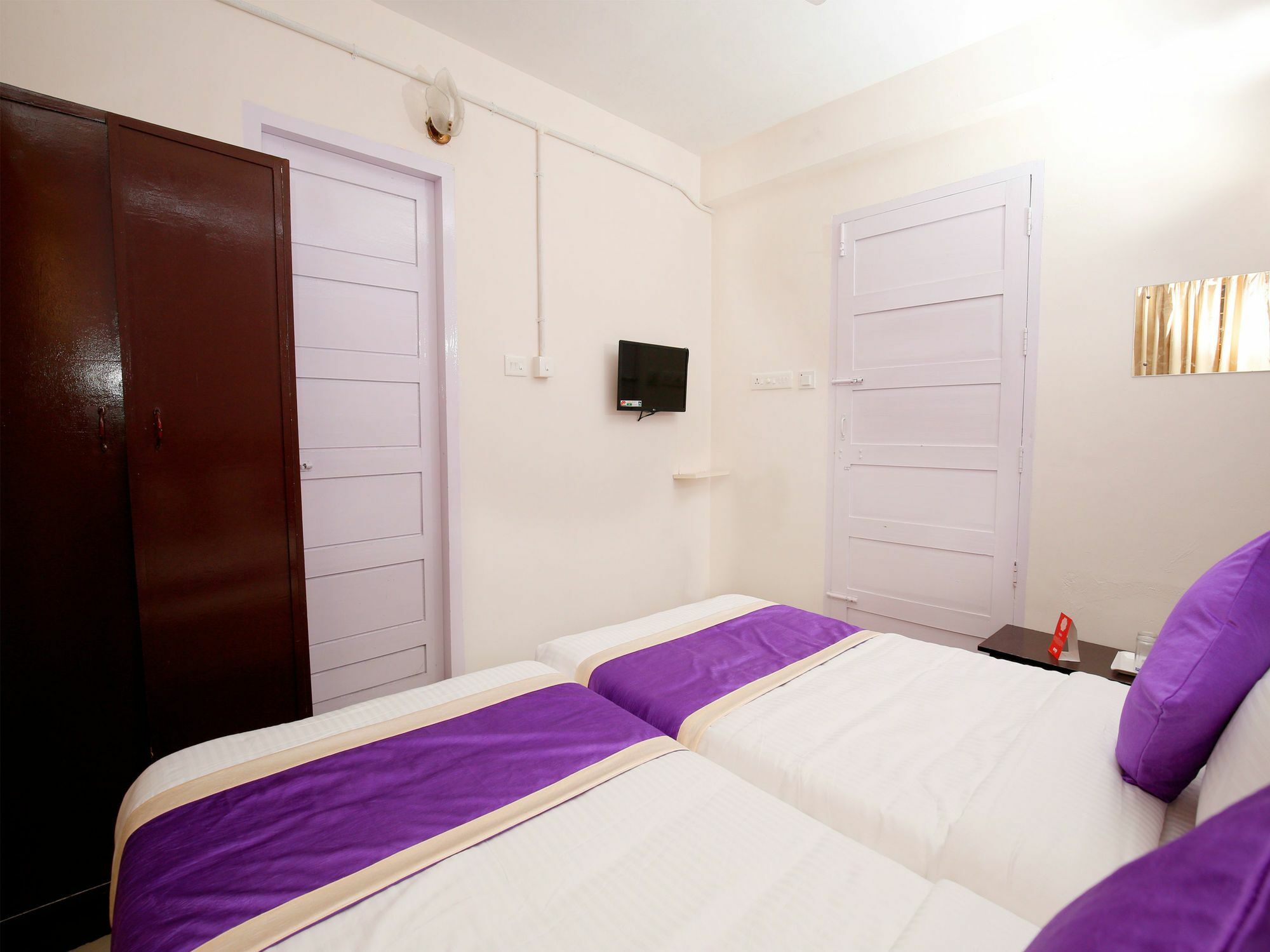 Oyo 9797 Hotel Vbee Plaza Thiruvananthapuram Екстериор снимка