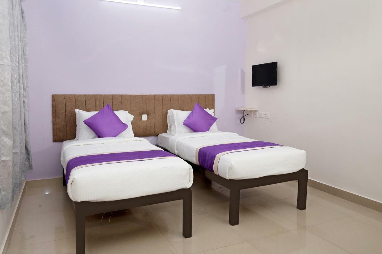 Oyo 9797 Hotel Vbee Plaza Thiruvananthapuram Екстериор снимка